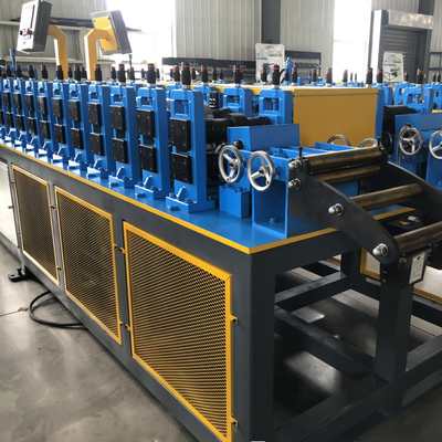 Kombo Profil Topi Dan Profil Wall Angle Rolling Machine Efisien