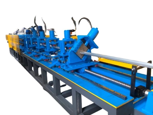 Versatile Slotted Stud And Track Roll Forming Machine untuk bentuk dan ukuran slot khusus