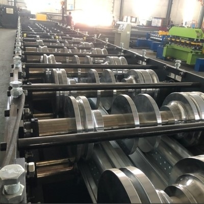Dovetail Decking roll forming machine untuk pasar Amerika Serikat Dirancang dan diproduksi untuk kebutuhan khusus negara