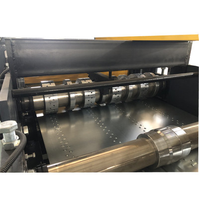 Dovetail Decking roll forming machine untuk pasar Amerika Serikat Dirancang dan diproduksi untuk kebutuhan khusus negara