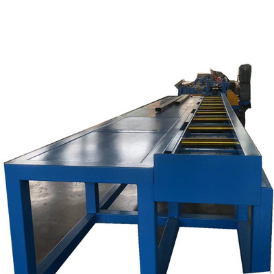 Layanan Profesional Satu Untuk Satu Untuk Mesin Membentuk Roll Panel Rak yang Disesuaikan