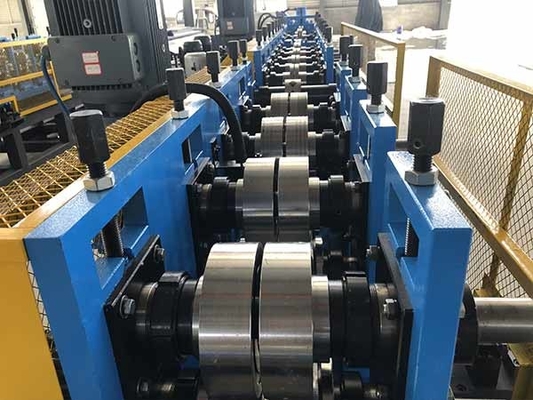 Solar Purlins Roll Forming Machine C40-C160 Perubahan otomatis