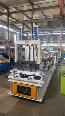 Otomatis Mengubah Ukuran C Purlin Roll Forming Machine Dengan 20 Stasiun