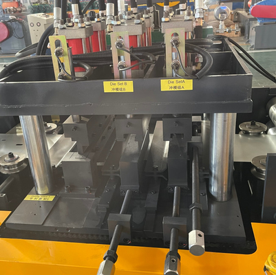 Hat Purline Roll Forming Machine Membuat Profil Purlines Dalam Batch Secara Otomatis