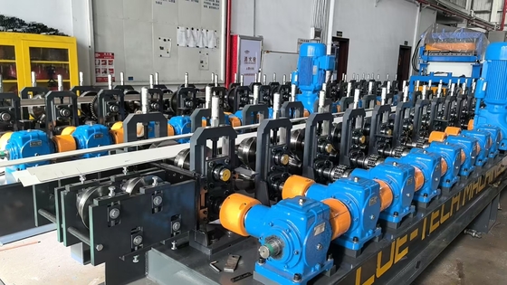 Trim Roll Forming Machine untuk baja dan aluminium dengan kapasitas ketebalan mulai dari 30 sampai 16 gauge