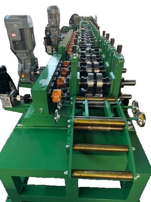 Ringan Gauge Drywall Metal Stud And Track Roll Forming Machine C Bentuk Mesin Baja Untuk Langit-langit