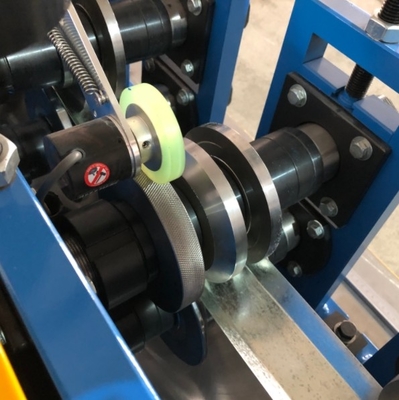 Metal U Profile Roll Forming Machine Dengan Lubang Rolling