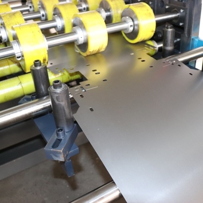 Supermarket Metal Shelf Panel Roll Forming Mesin